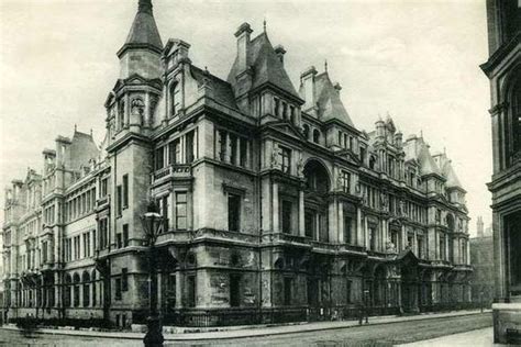 liverpool victoria head office